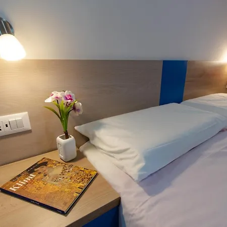 Bed & Blu Guest house