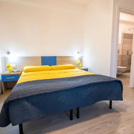 Bed & Blu Guest house *