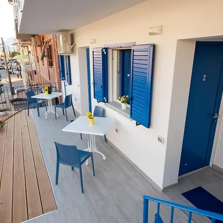 Bed & Blu 3* La Caletta