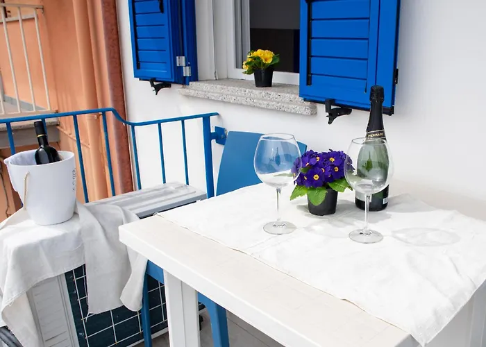 Πανσιόν Bed & Blu La Caletta